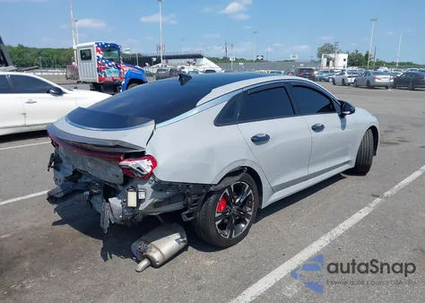 2022 Kia K5 Gt-Line z USA, uszkodzony, nr VIN 5XXG64J23NG085796